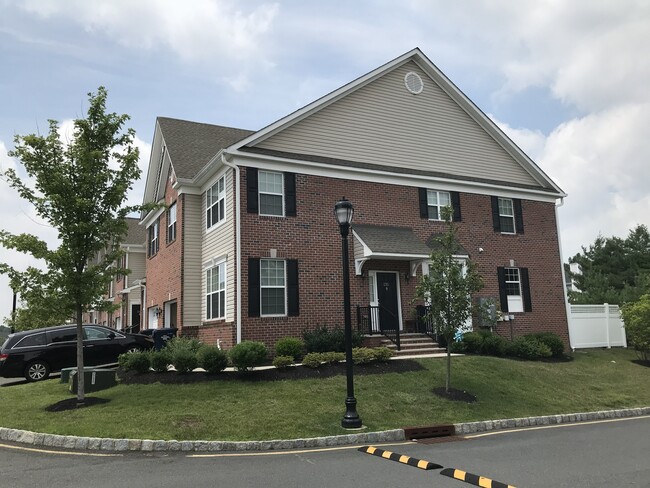 Photo - 2315 Berkshire Ln Unit 2315