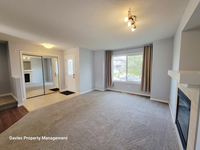 Photo - 1044-1177 177 St SW
