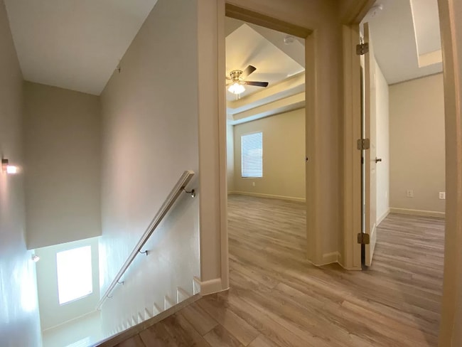 Photo - 404 Newport Ave