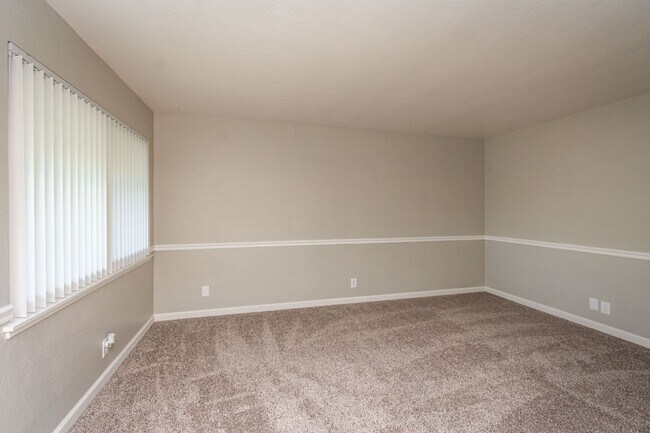 McClatchy Hillside apartments