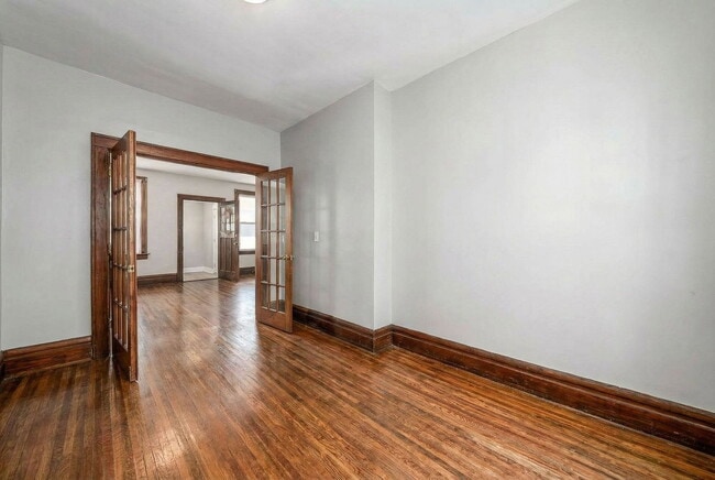 398 E Northwood Ave