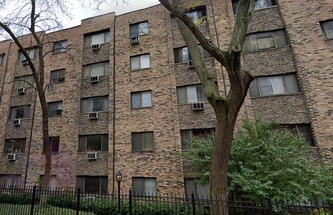 Building Photo - 611 W Patterson Ave Rental