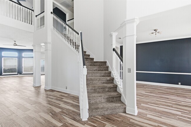 11602 Canyon Mills Dr
