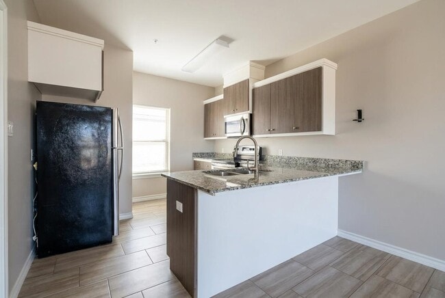 Photo - 5601 Cuenca Dr Unit G