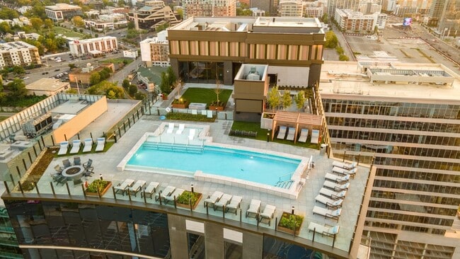 Photo - Welcome to your new home! Luxury 1BE1BA condo at the Pullman Gulch Union in the center of Nashvil...