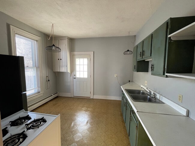 Photo - 156 S Broad St Unit A