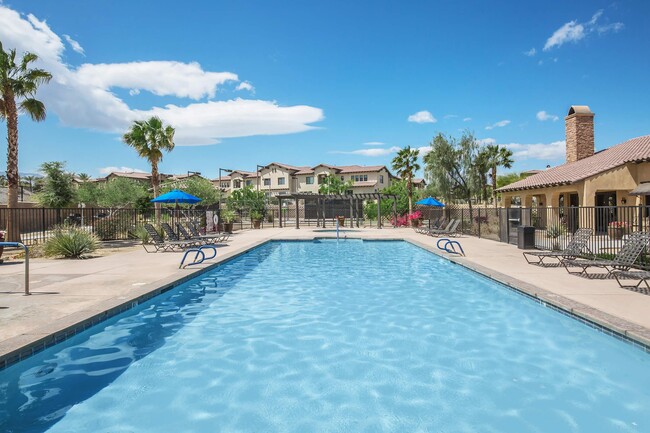 Vineyards at Palm Desert Apartment Homes - Vineyards at Palm Desert Apartment Homes