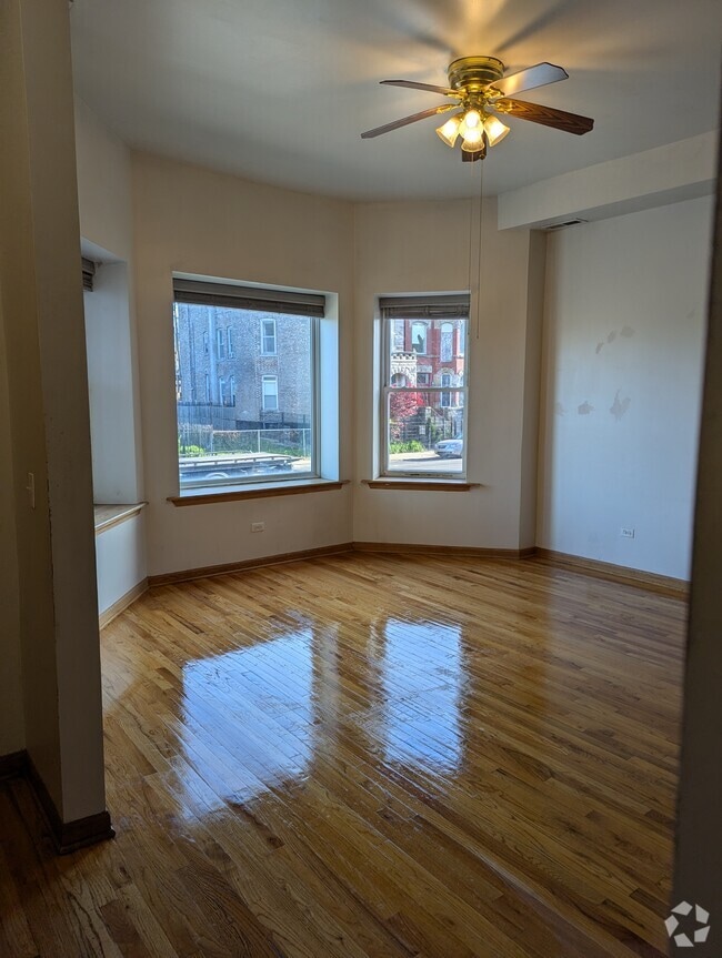 Building Photo - 3212 W Warren Blvd Unit 1 Rental