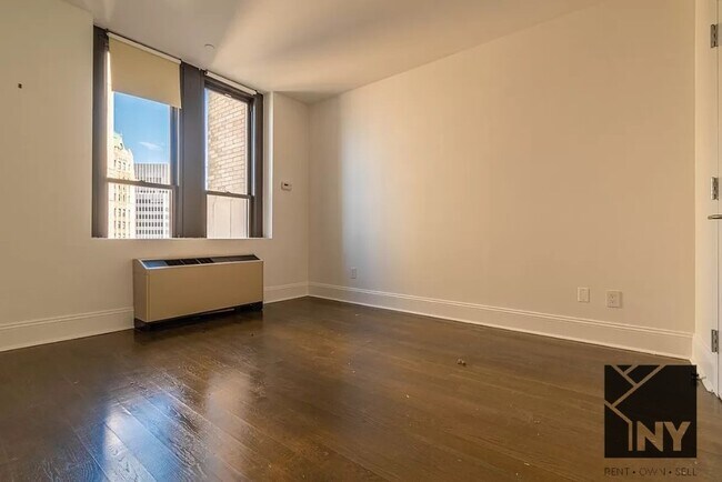 Photo - Massive Space - Prime Location! - Your new... Unit 11D
