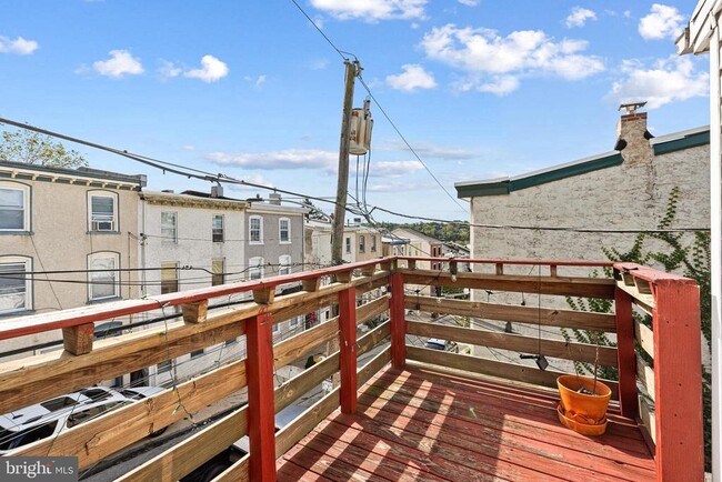 Photo - 4550 Silverwood St