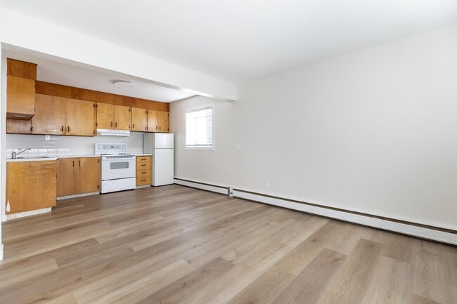 Photo - 2242-2242 Scarth St Unit 14