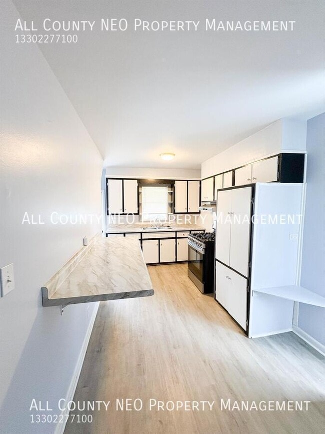 Photo - 106 Selden Ave