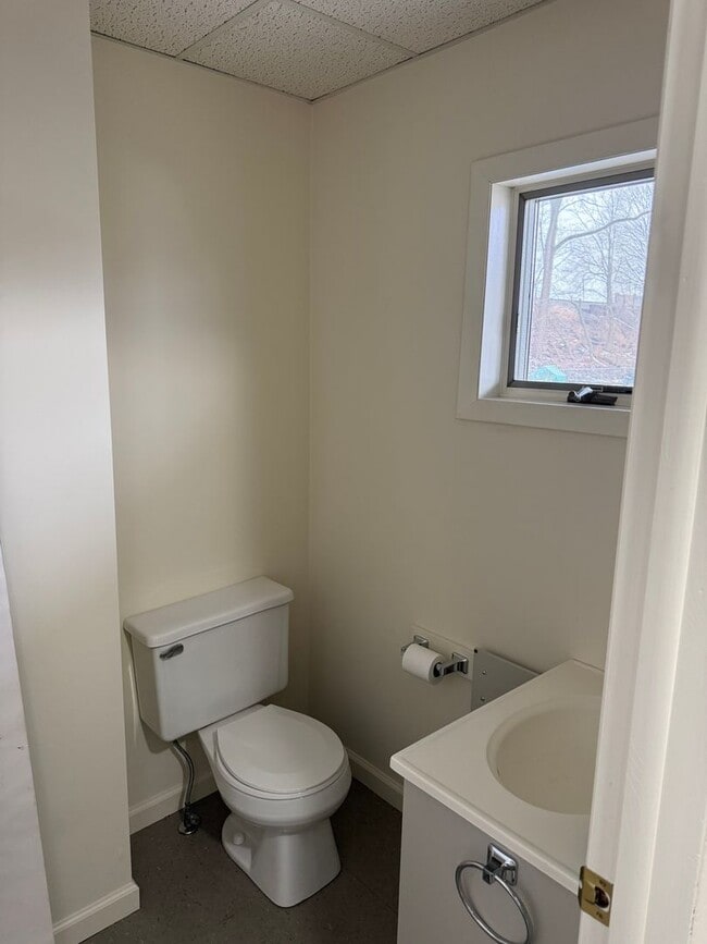 Photo - 112 S Fayette St