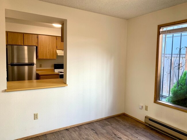 Photo - Spacious 2 Bedroom Condo - Located Near Seattle University