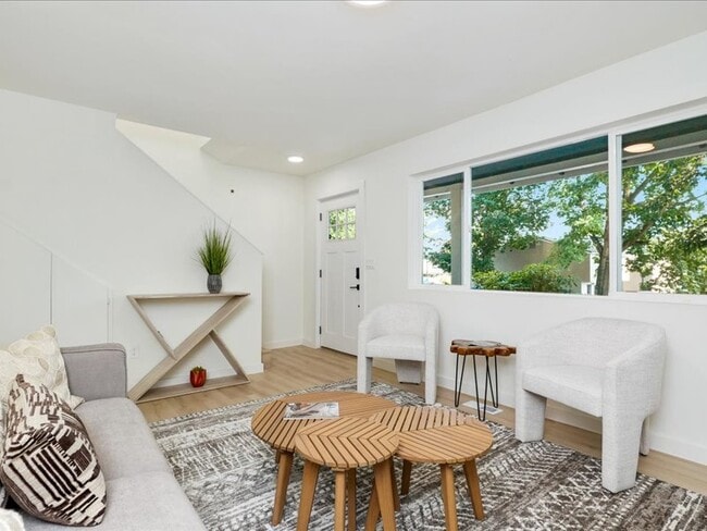 Photo - 1004 McDonald Ave Casa Adosada