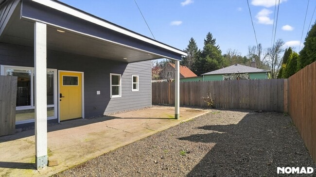 Photo - 1155 18th St NE