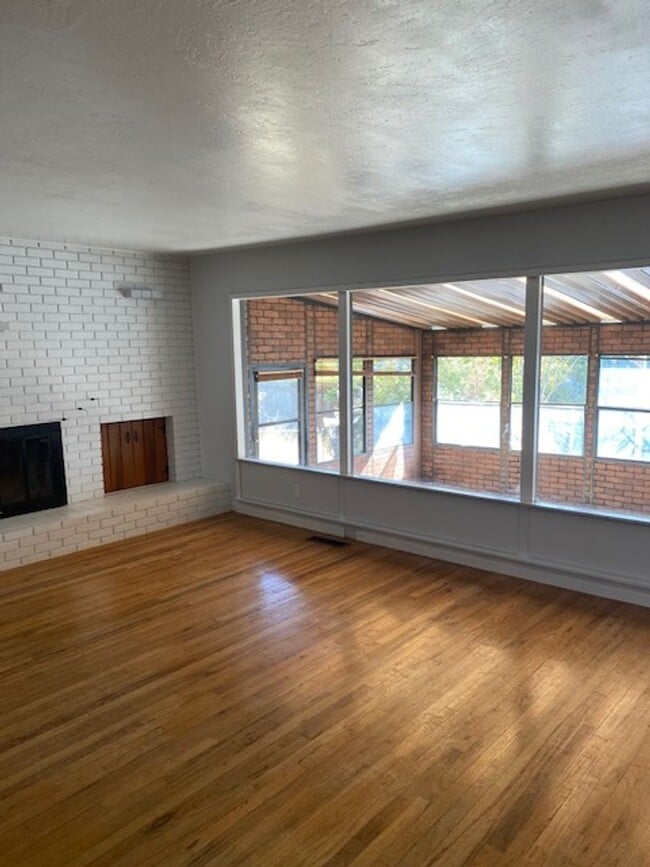 Photo - Spacious Home in West Redding!  Close to M...