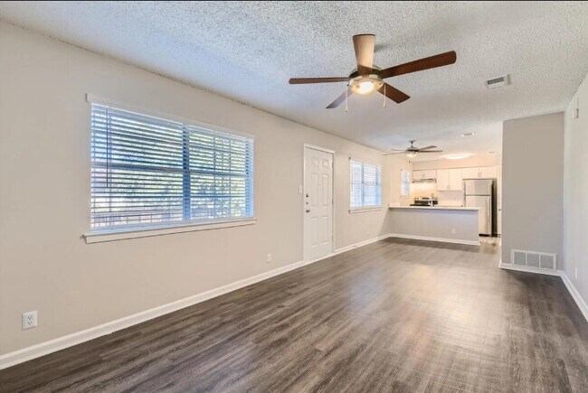 Photo - 8605 Shoal Creek Blvd Unit 217