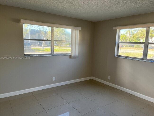 Photo - 8020 N Colony Cir Unit 101