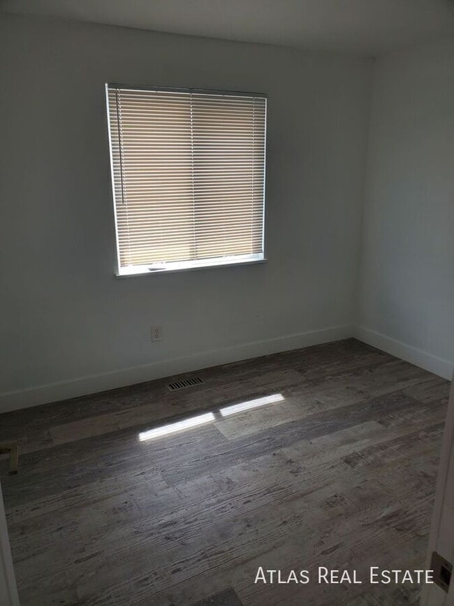 Photo - 7872 W 84th Ct