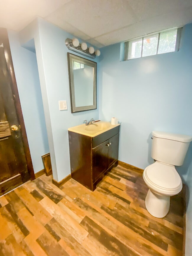 Photo - 748 Togus Rd