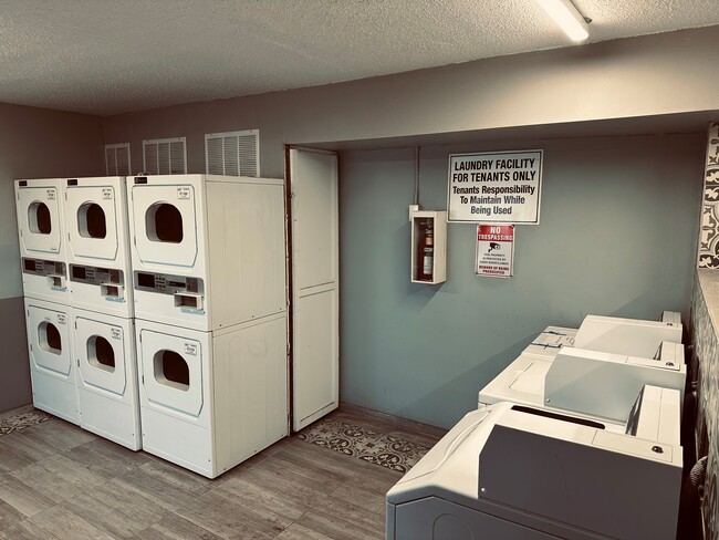 On Site Coin Laundry