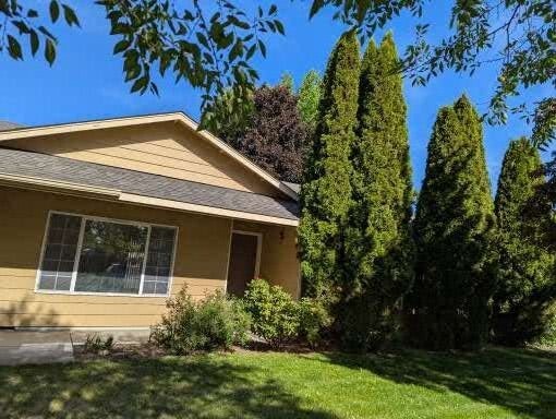 Photo - 61862 Avonlea Cir House