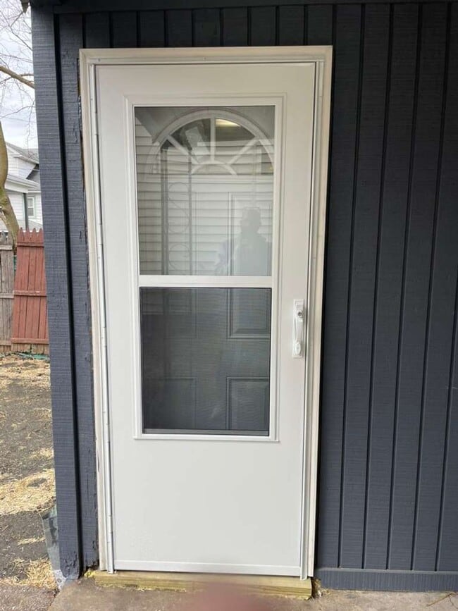 Photo - 315 10th St Unit Rear- 1st Fl.