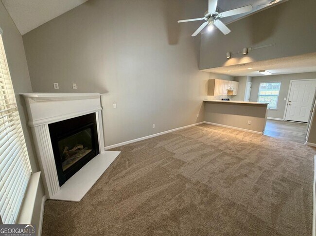 Photo - 15 Lakeside Cir