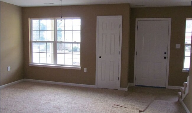 Photo - 2237 Spring Meadow Ln SE