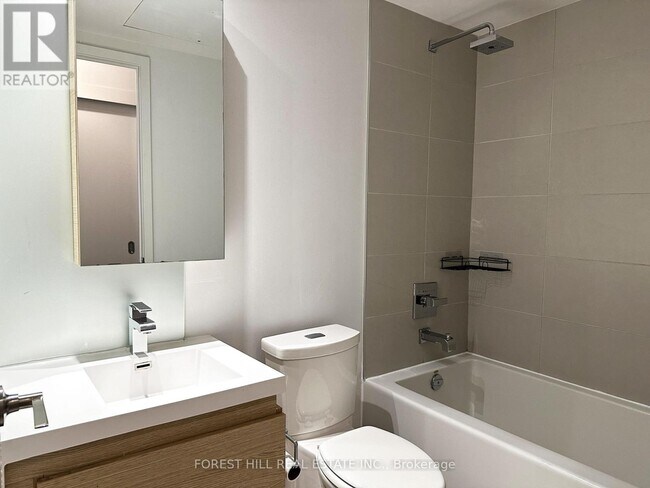Photo - 1030 King St W Unité 416