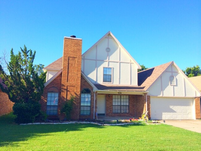 Elegant 4-2.5 featuring amazing upgrades! - Elegant 4-2.5 featuring amazing upgrades! House