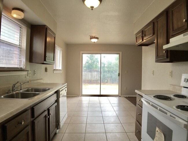 Photo - 1013 Mercury Cir