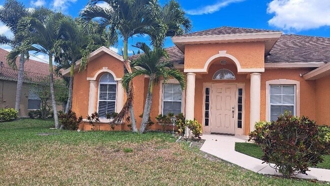 Photo - 3631 SW Kasin St House