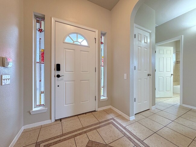 Photo - Northeast El Paso 3 Bed/2 Bath Refrig A/C
