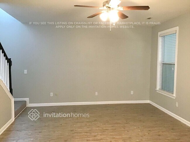 Photo - 3643 Aberdeen Way