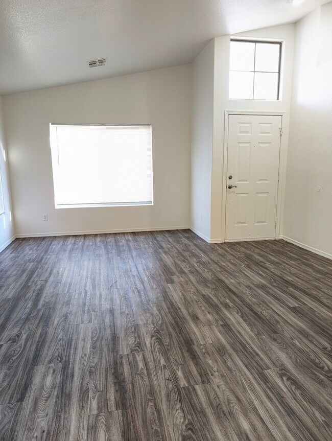 Photo - AVAILABLE NOW IN SAN TAN RANCH GILBERT!!!