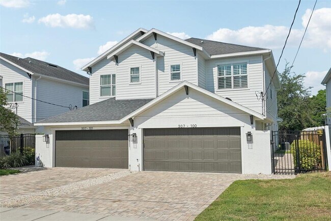 Photo - 307 S Arrawana Ave Townhome