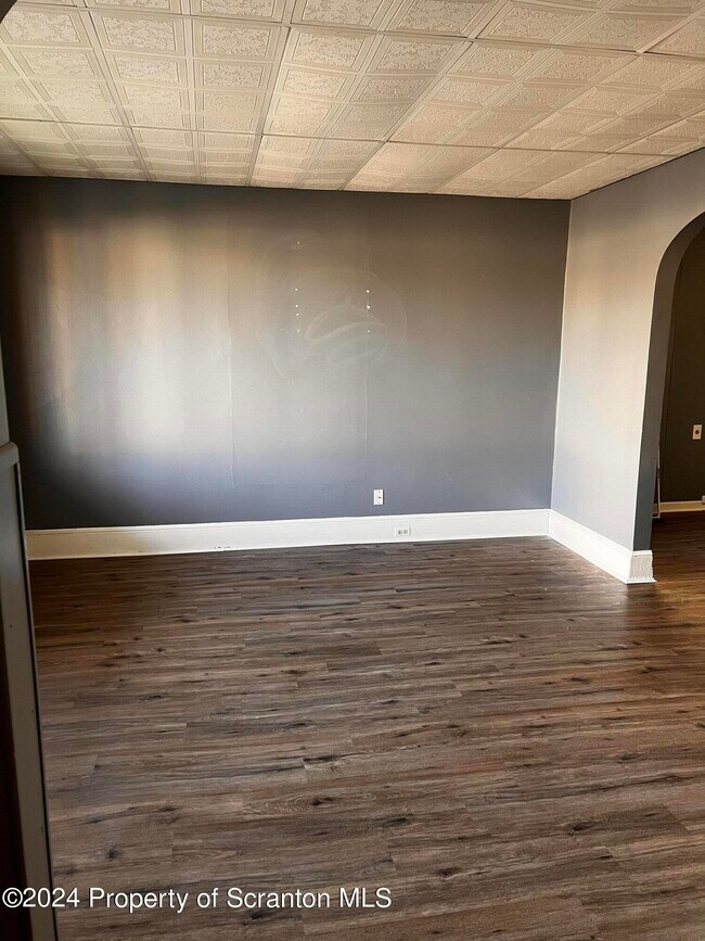 Photo - 57 Swallow St