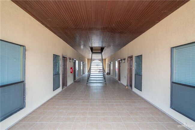 25 Mimosa St Unit 3