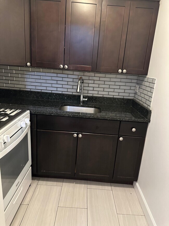 Photo - 6800 N Sheridan Rd Unit ONE BED