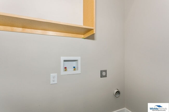 Photo - Mulvane duplex