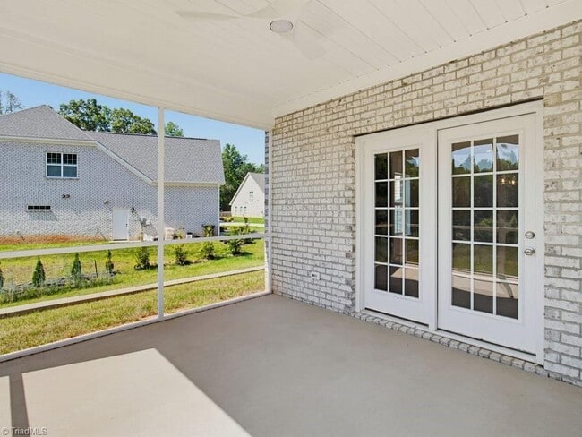 Photo - 817 Gibb St
