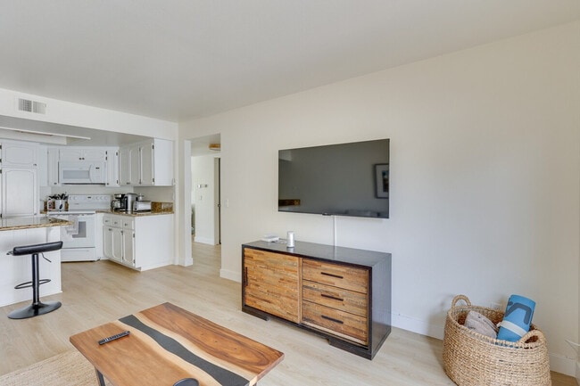 Photo - 6908 Peachtree Rd Unit ID1307615P