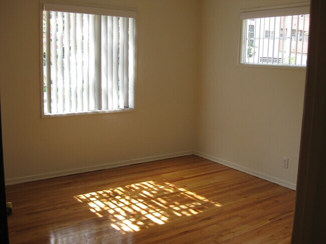 Photo - 11317 Otsego St