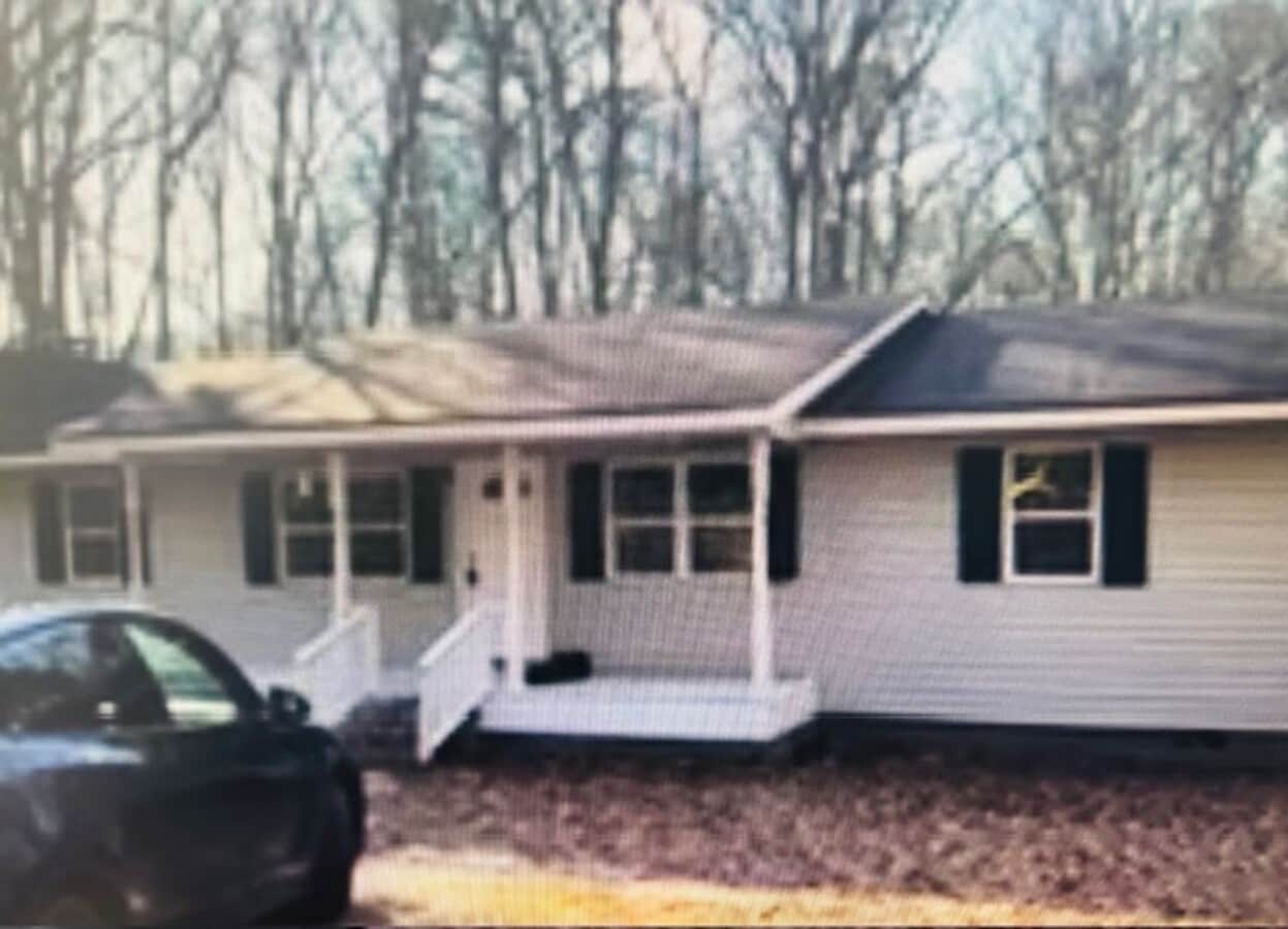 Photo - 129 Sweeper Smith Rd