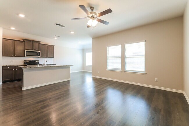 403 Gallop Dr