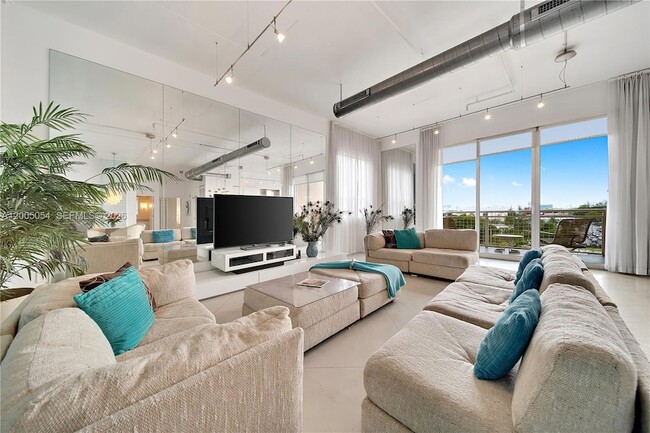 Photo - 2001 Biscayne Blvd Unit 2520