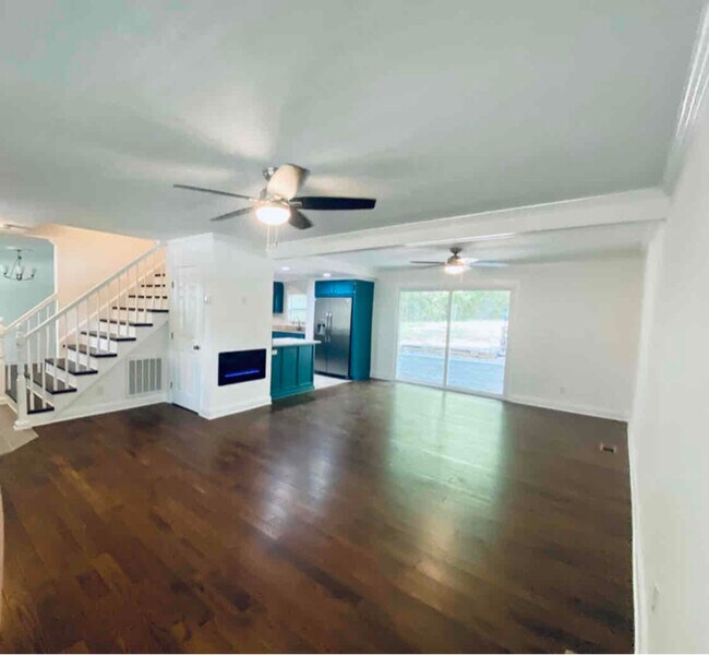 Photo - 12205 Greenleaf Dr SE