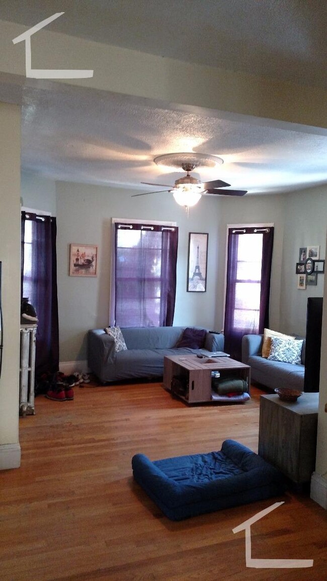 Building Photo - 3 Foster St Unit 1L Rental